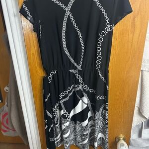 Size 6 G. H Bass and Co. Black and white dress